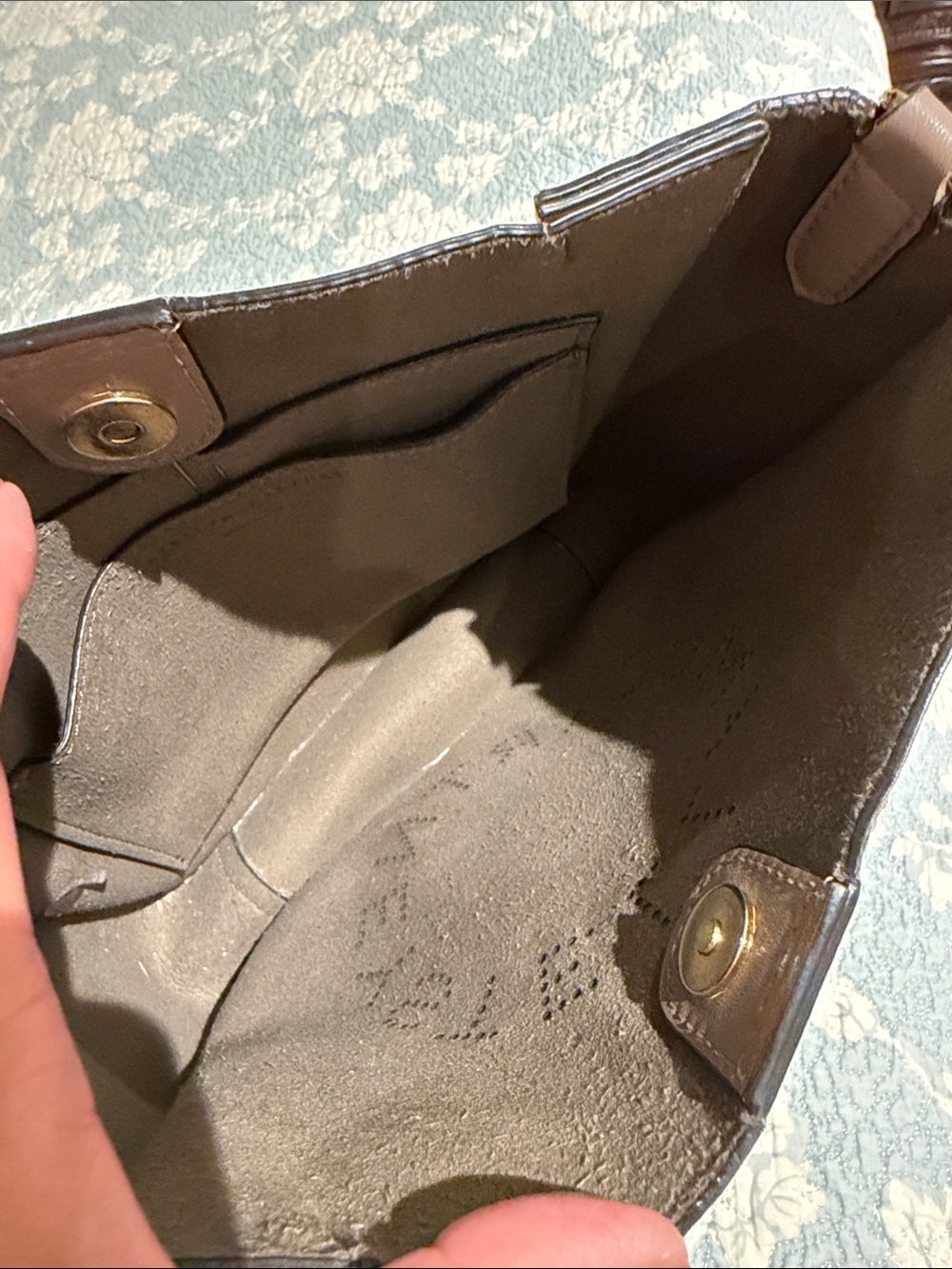 Stella McCartney Mauve-Taupe Vegan Leather Crossbody with Logo Strap - Picture 4 of 4